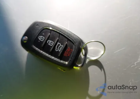 2020 Hyundai Tucson Se from USA, damaged, VIN KM8J23A40LU271991